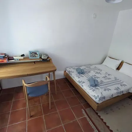 Casa de Férias Stone House, *